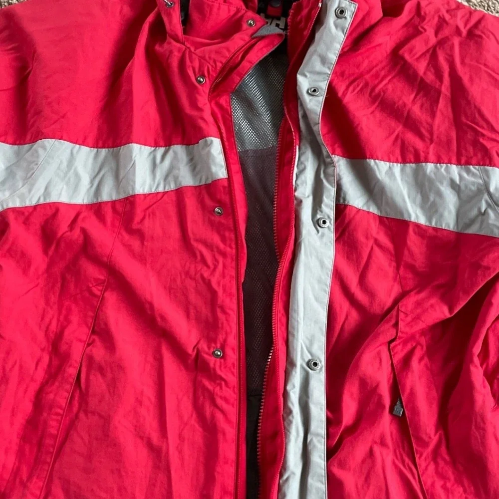 Helly Hansen Red Gray Waterproof Hooded Jacket Size Medium M Striped